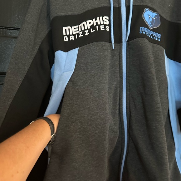🐻 Authentic Memphis Grizzlies hoodie, size Men’s Large 🐻 - Picture 10 of 10